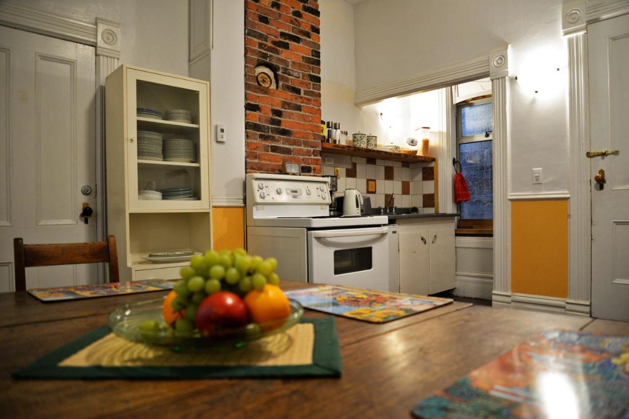Vancouver Hideaway Guesthouse Szoba fotó